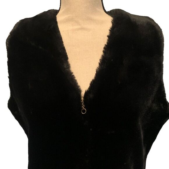 Cambridge Dry Goods Vest Womens  Large Faur Fur Vegan Fur Zip Front Soft Vintage - Picture 2 of 12